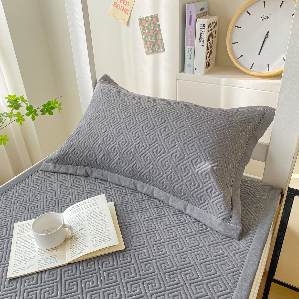 91家纺网 家纺一手货源 找家纺 首爱家纺 2026新款老粗布床盖床垫学生床 床盖 傍晚