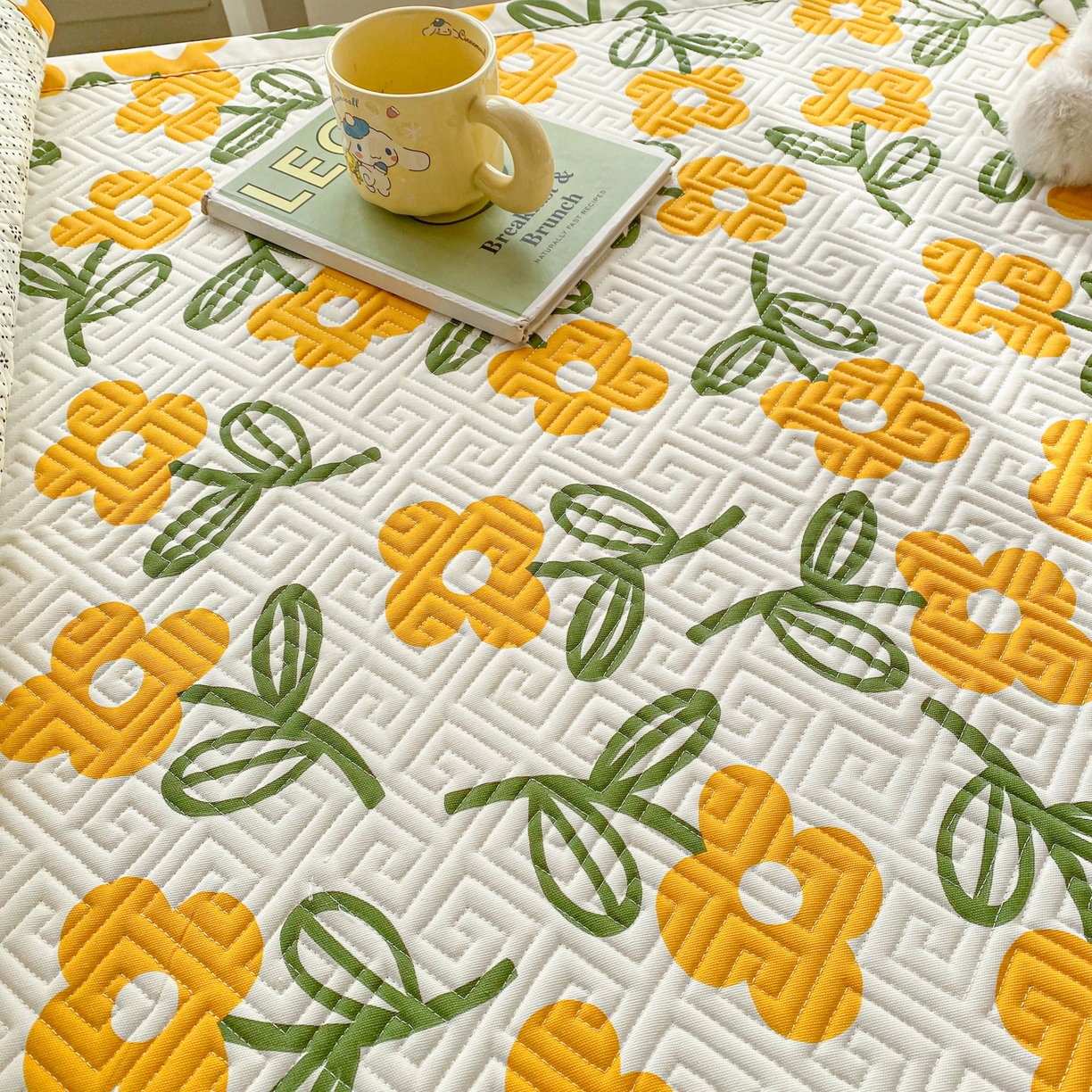 91家纺网 家纺一手货源 找家纺 首爱家纺 2026新款老粗布床盖床垫学生床 床盖 花颜