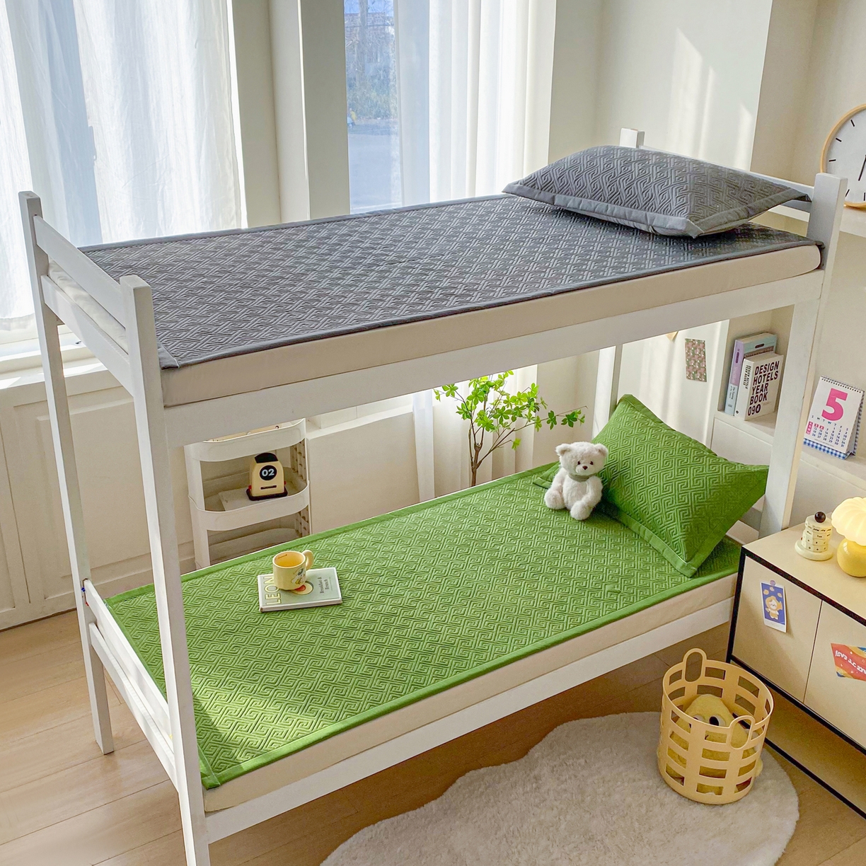 91家纺网 家纺一手货源 找家纺 首爱家纺 2026新款老粗布床盖床垫学生床 床盖 嫩绿