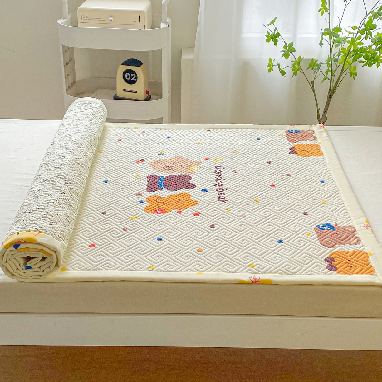 91家纺网 家纺一手货源 找家纺 首爱家纺 2026新款老粗布床盖床垫学生床 床盖 bear熊