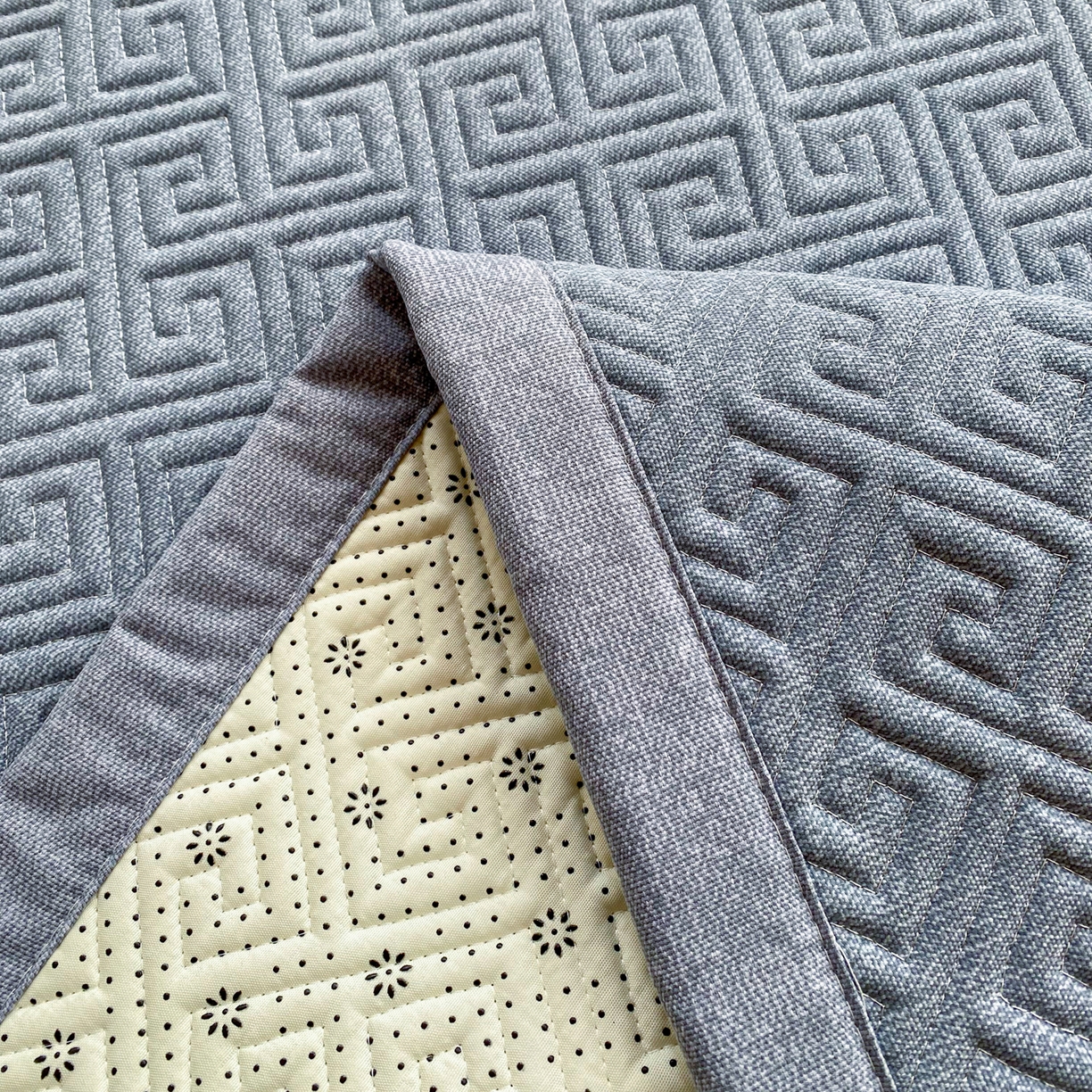 91家纺网 家纺一手货源 找家纺 首爱家纺 2026新款老粗布床盖床垫学生床 床盖 浅灰