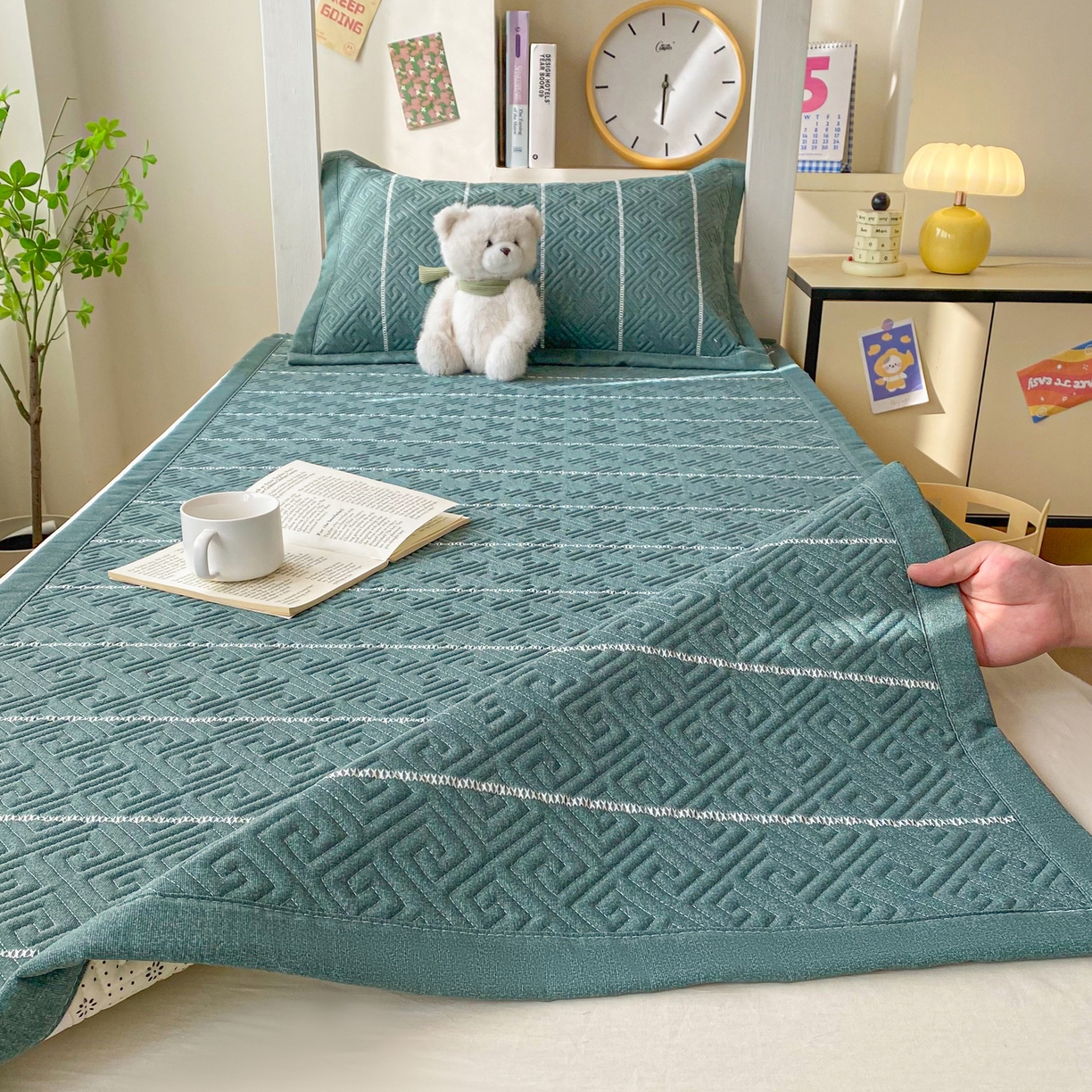 91家纺网 家纺一手货源 找家纺 首爱家纺 2026新款老粗布床盖床垫学生床 床盖 初见