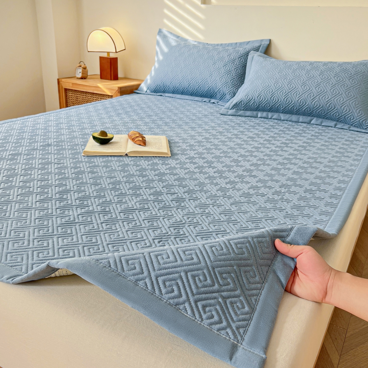 91家纺网 家纺一手货源 找家纺 首爱家纺 2026新款老粗布床盖床垫大床 床盖 偶遇