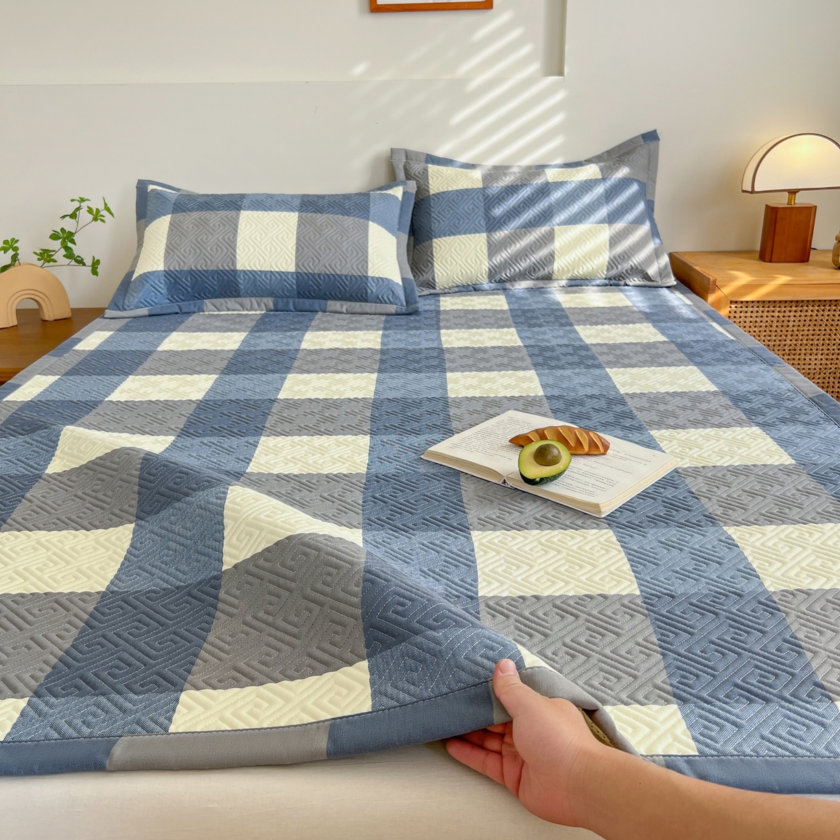 91家纺网 家纺一手货源 找家纺 首爱家纺 2026新款老粗布床盖床垫大床 床盖 蓝格