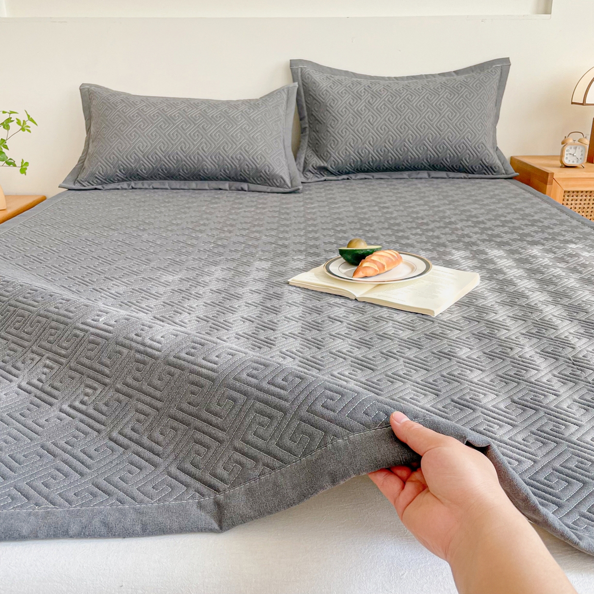 91家纺网 家纺一手货源 找家纺 首爱家纺 2026新款老粗布床盖床垫大床 床盖 傍晚