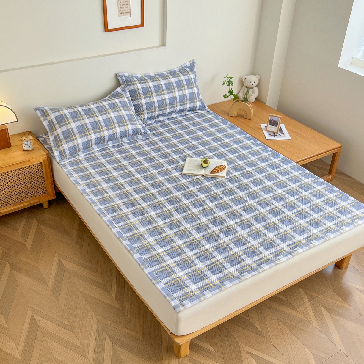 91家纺网 家纺一手货源 找家纺 首爱家纺 2026新款老粗布床盖床垫大床 床盖 简兮蓝