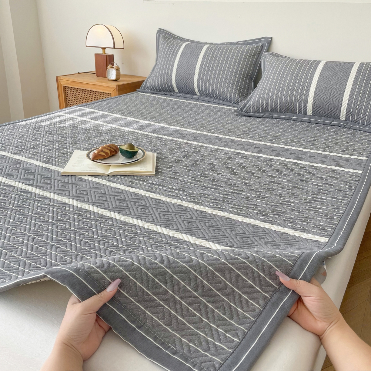 91家纺网 家纺一手货源 找家纺 首爱家纺 2026新款老粗布床盖床垫大床 床盖 冷灰