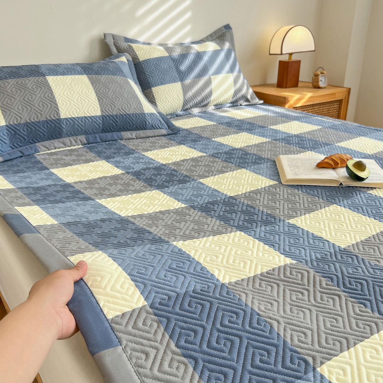 91家纺网 家纺一手货源 找家纺 首爱家纺 2026新款老粗布床盖床垫大床 床盖 蓝格