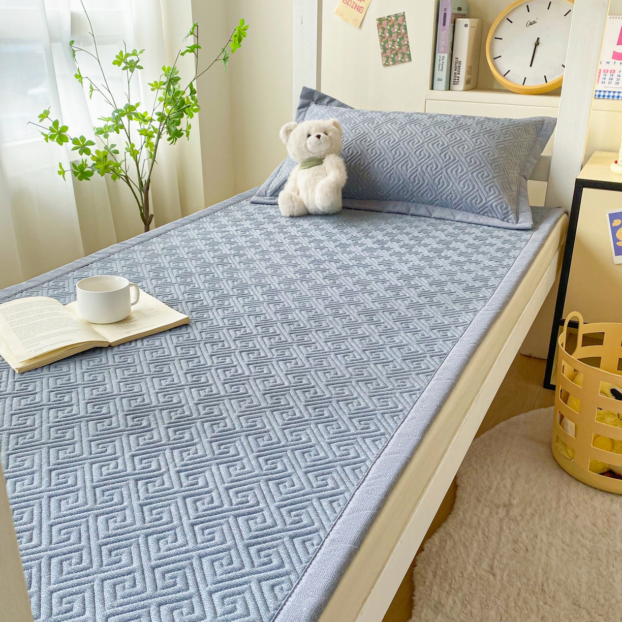 91家纺网 家纺一手货源 找家纺 棉乐町家居 2026新款老粗布床盖床垫学生床 床盖 浅灰