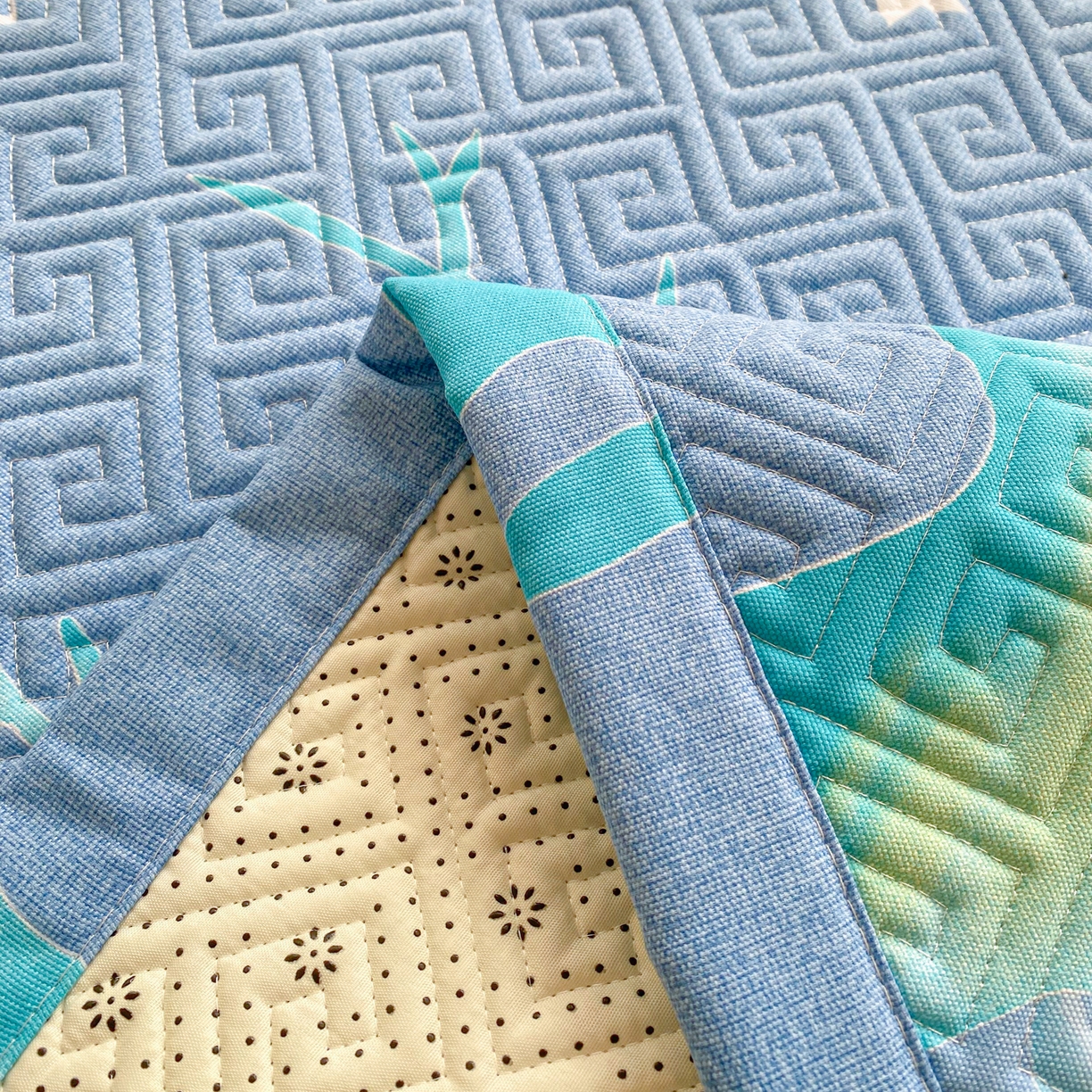 91家纺网 家纺一手货源 找家纺 棉乐町家居 2026新款老粗布床盖床垫学生床 床盖 梦幻小鹿