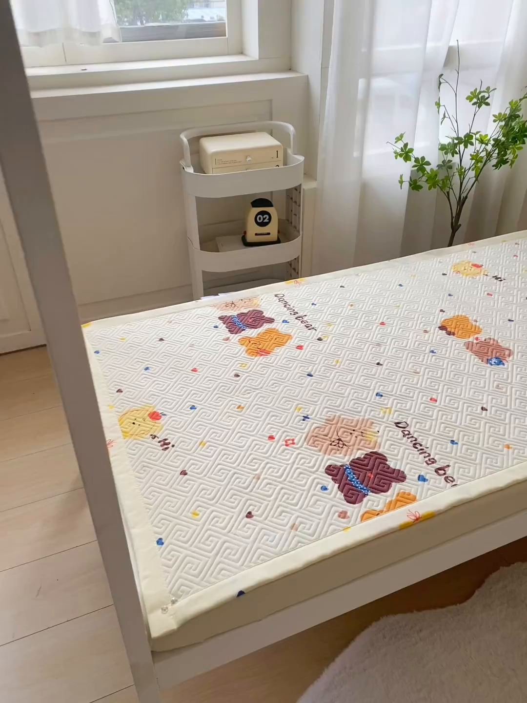 91家纺网 家纺一手货源 找家纺 棉乐町家居 2026新款老粗布床盖床垫学生床 床盖 bear熊