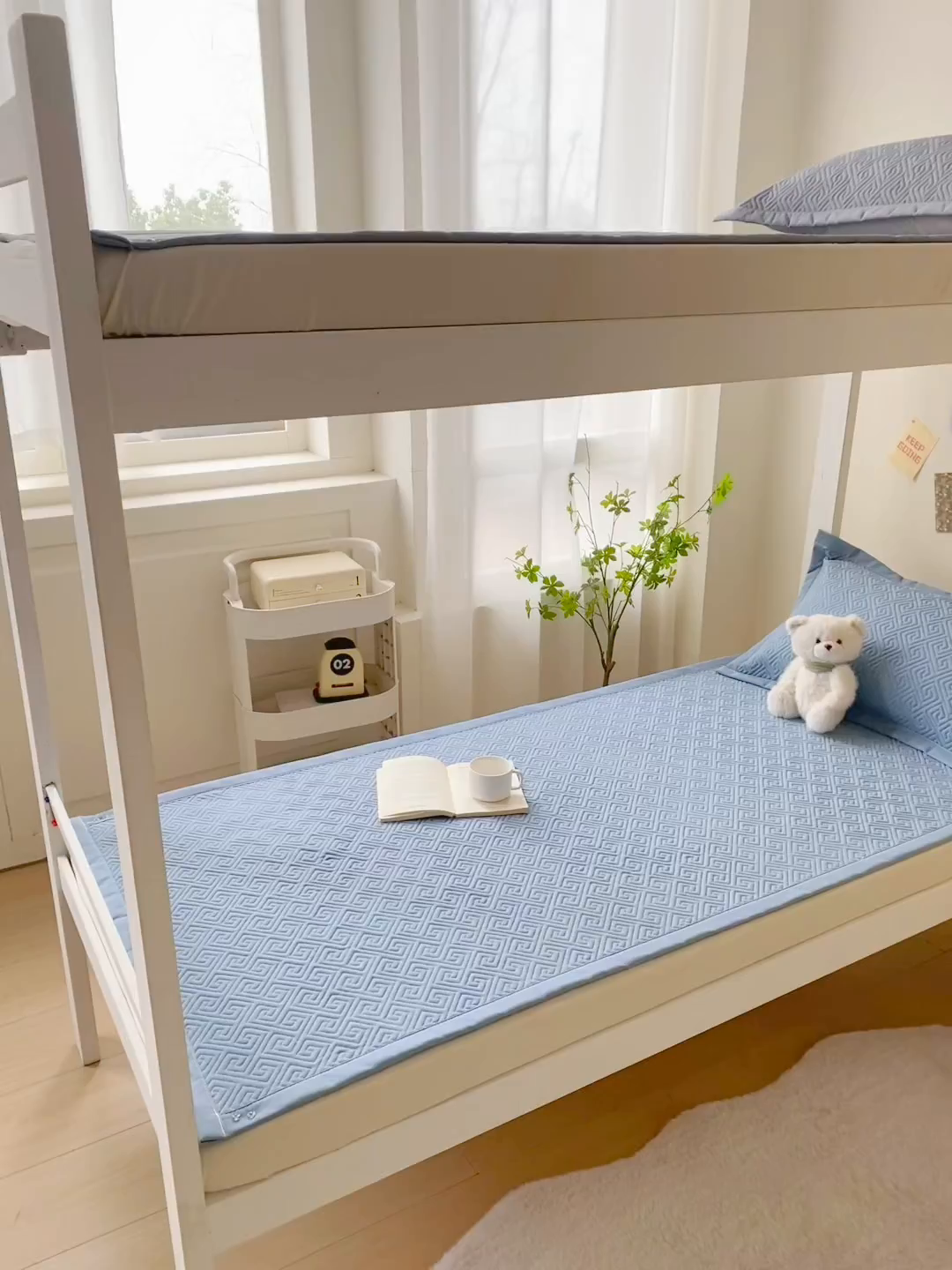 91家纺网 家纺一手货源 找家纺 棉乐町家居 2026新款老粗布床盖床垫学生床 床盖 偶遇