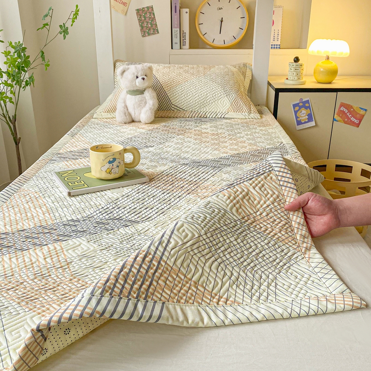 91家纺网 家纺一手货源 找家纺 棉乐町家居 2026新款老粗布床盖床垫学生床 床盖 艾米