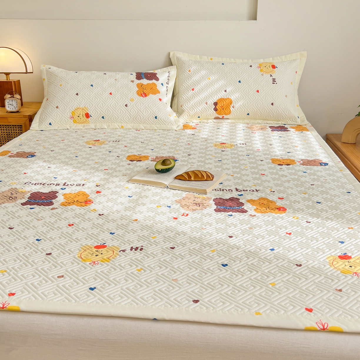 91家纺网 家纺一手货源 找家纺 棉乐町家居 2026新款老粗布床盖床垫大床 床盖 bear熊