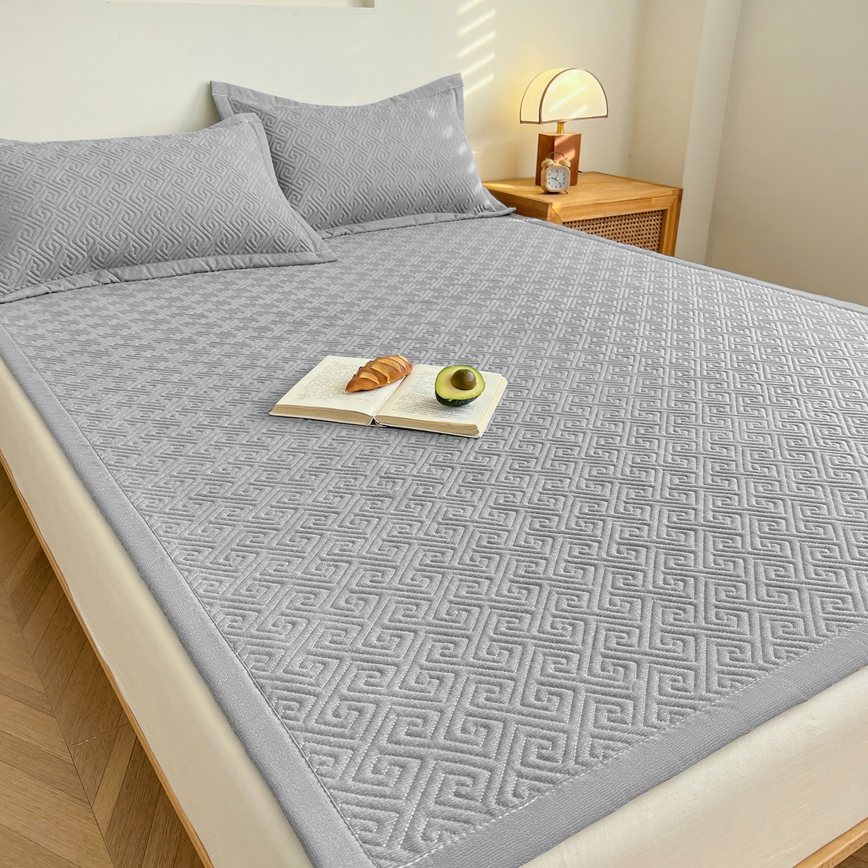 91家纺网 家纺一手货源 找家纺 棉乐町家居 2026新款老粗布床盖床垫大床 床盖 浅灰