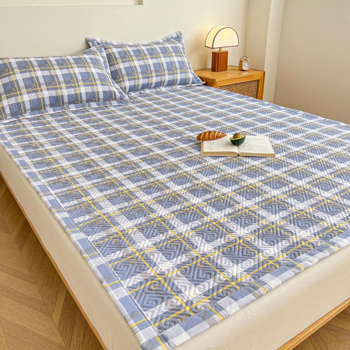 91家纺网 家纺一手货源 找家纺 棉乐町家居 2026新款老粗布床盖床垫大床 床盖 简兮蓝