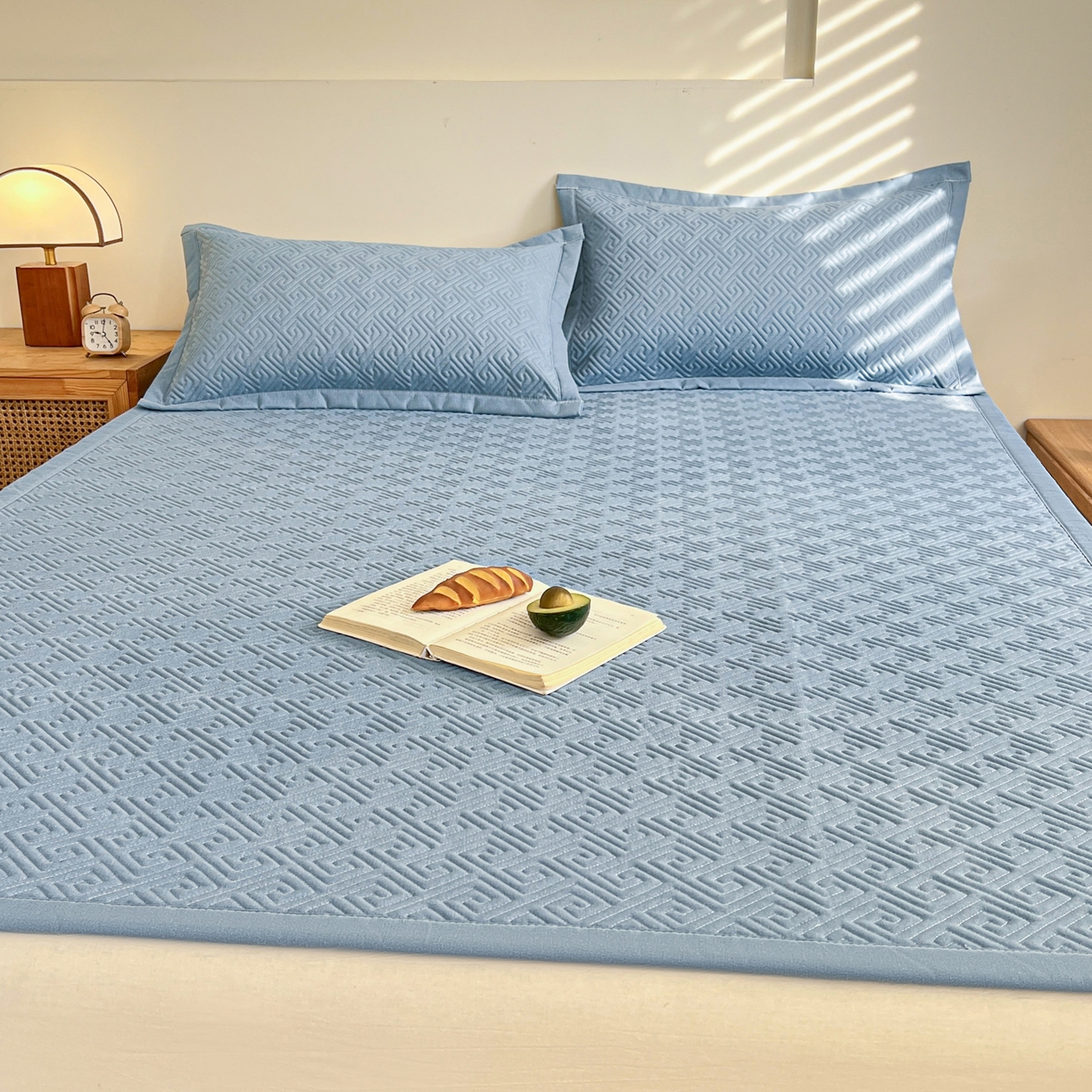 91家纺网 家纺一手货源 找家纺 棉乐町家居 2026新款老粗布床盖床垫大床 床盖 偶遇