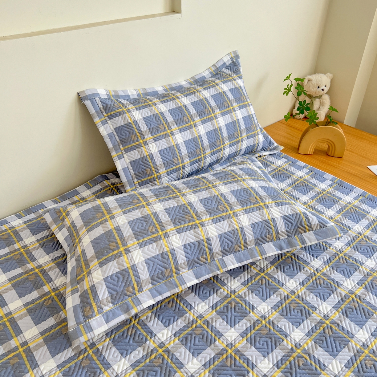 91家纺网 家纺一手货源 找家纺 棉乐町家居 2026新款老粗布床盖床垫大床 床盖 简兮蓝