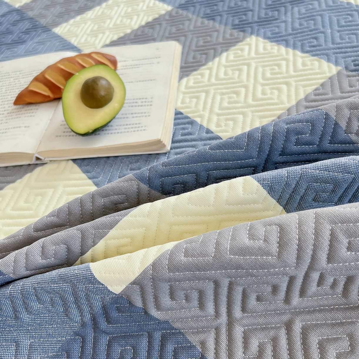 91家纺网 家纺一手货源 找家纺 棉乐町家居 2026新款老粗布床盖床垫大床 床盖 蓝格