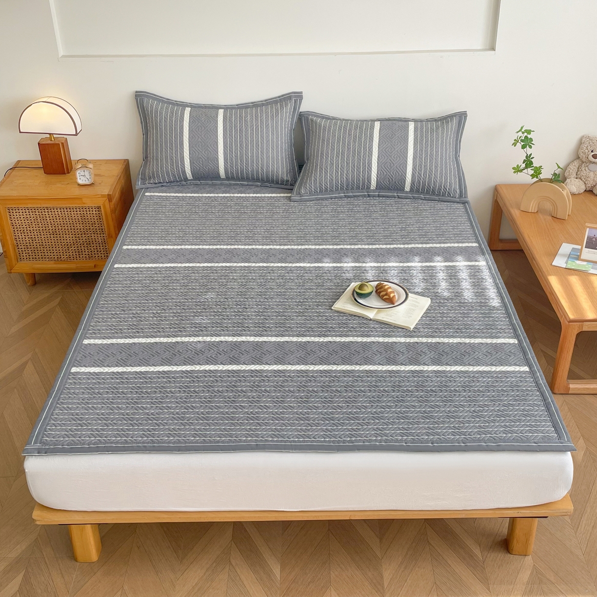 91家纺网 家纺一手货源 找家纺 棉乐町家居 2026新款老粗布床盖床垫大床 床盖 冷灰