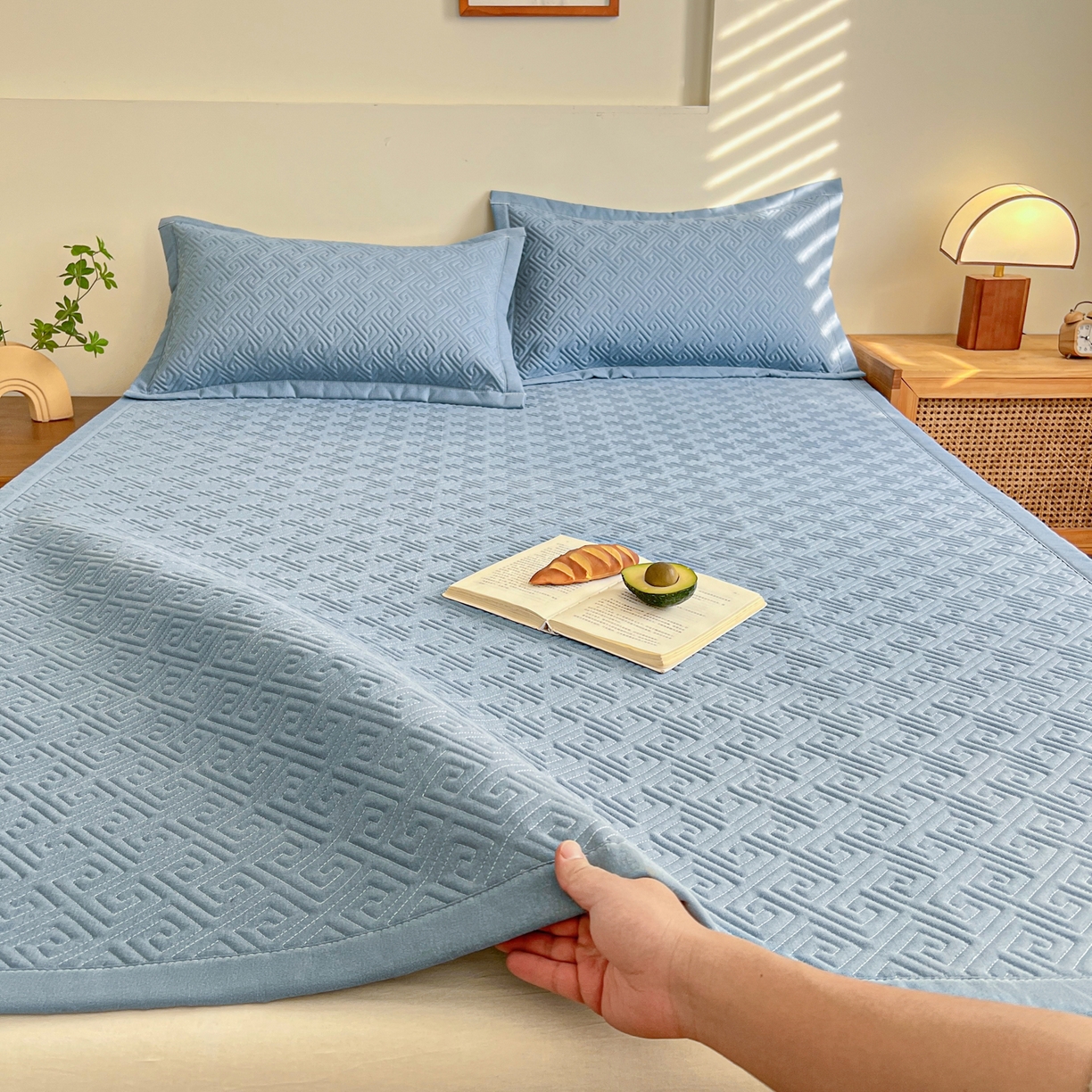 91家纺网 家纺一手货源 找家纺 棉乐町家居 2026新款老粗布床盖床垫大床 床盖 偶遇