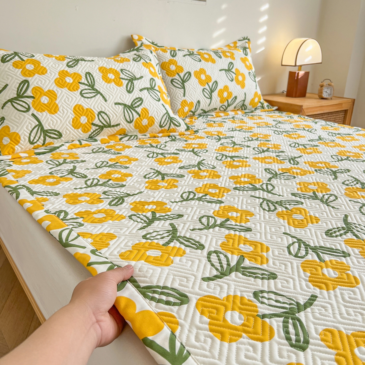 91家纺网 家纺一手货源 找家纺 棉乐町家居 2026新款老粗布床盖床垫大床 床盖 花颜