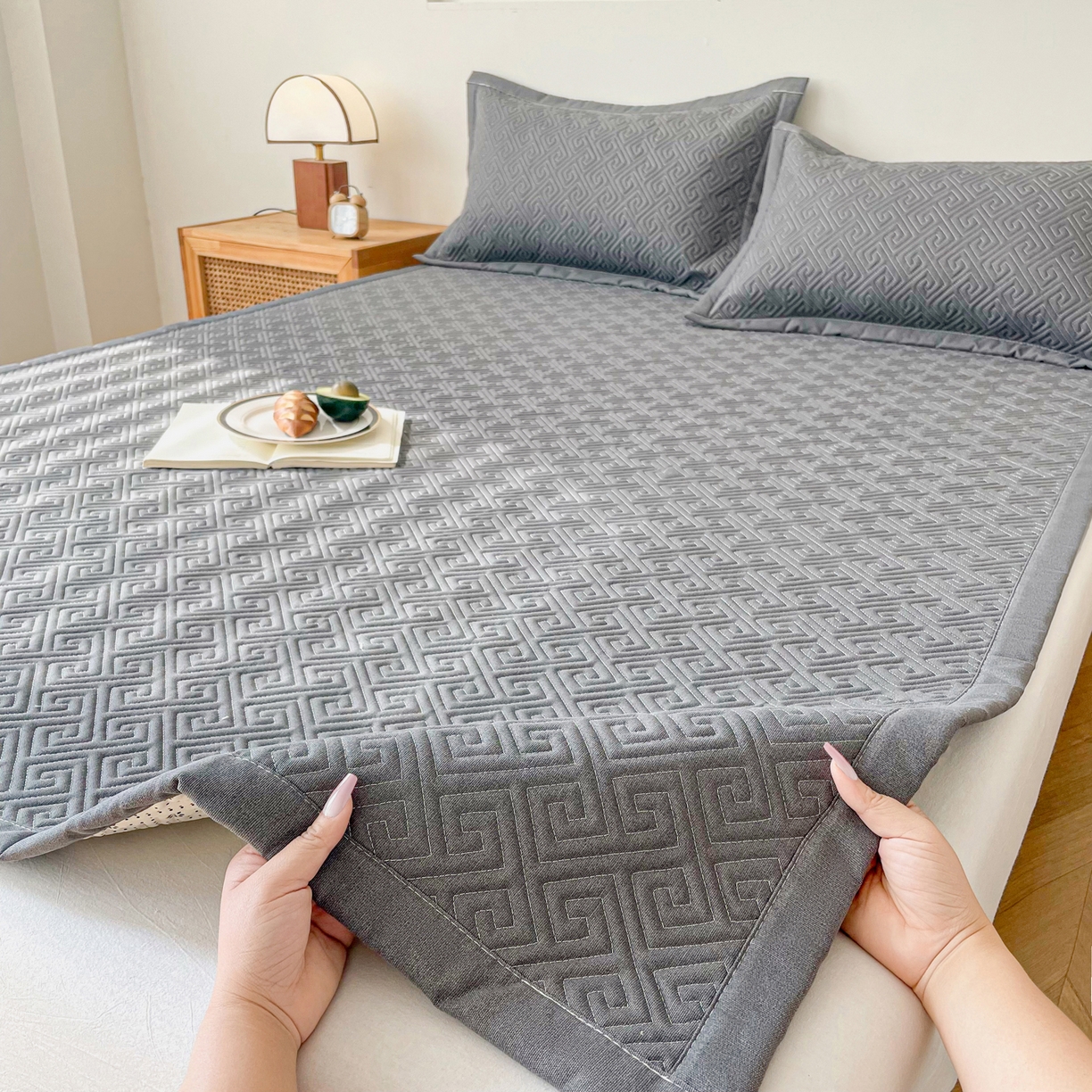 91家纺网 家纺一手货源 找家纺 棉乐町家居 2026新款老粗布床盖床垫大床 床盖 傍晚