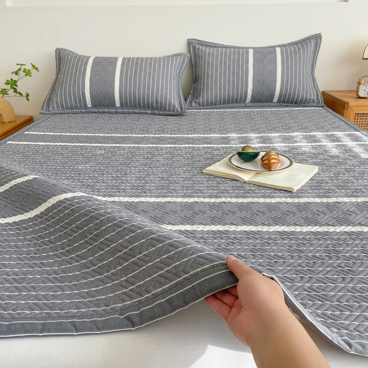 91家纺网 家纺一手货源 找家纺 金泰莱 2026新款老粗布床盖床垫大床 床盖 冷灰