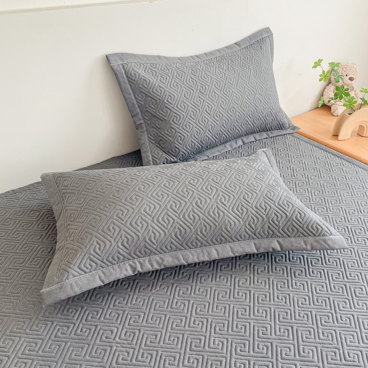 91家纺网 家纺一手货源 找家纺 金泰莱 2026新款老粗布床盖床垫大床 床盖 傍晚