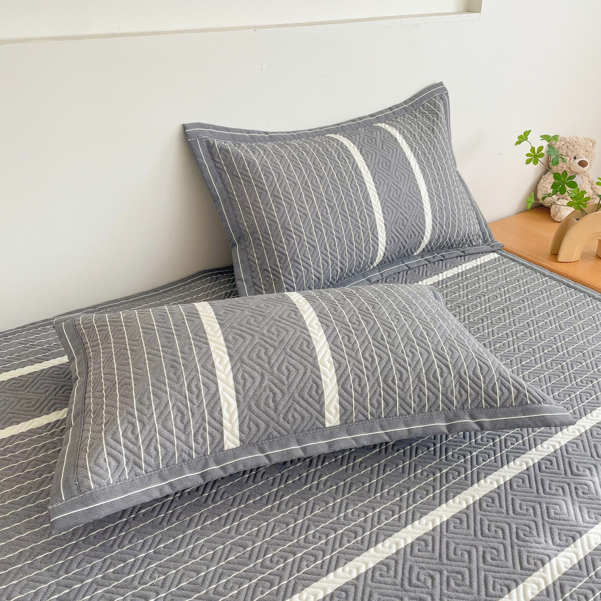 91家纺网 家纺一手货源 找家纺 金泰莱 2026新款老粗布床盖床垫大床 床盖 冷灰