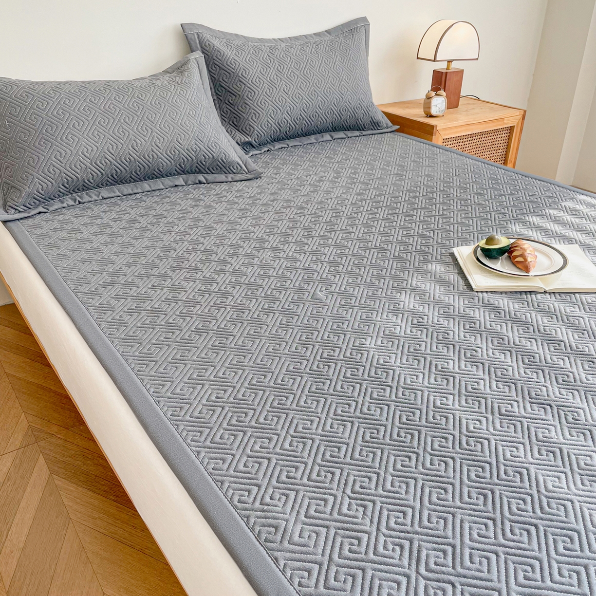 91家纺网 家纺一手货源 找家纺 金泰莱 2026新款老粗布床盖床垫大床 床盖 傍晚