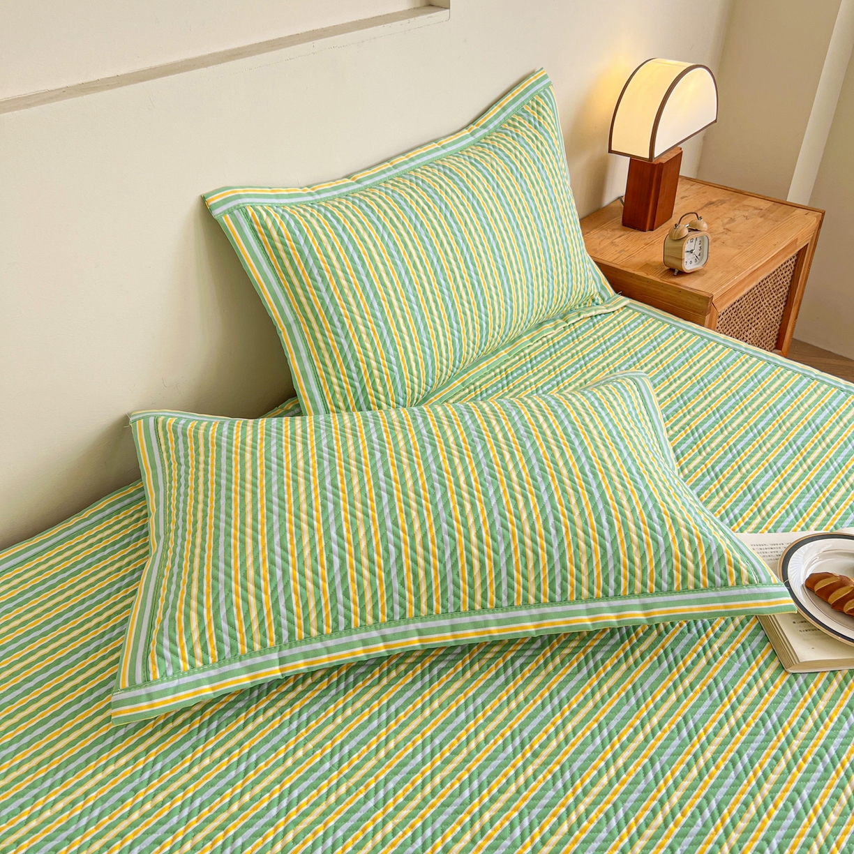 91家纺网 家纺一手货源 找家纺 金泰莱 2026新款老粗布床盖床垫大床 床盖 果绿条