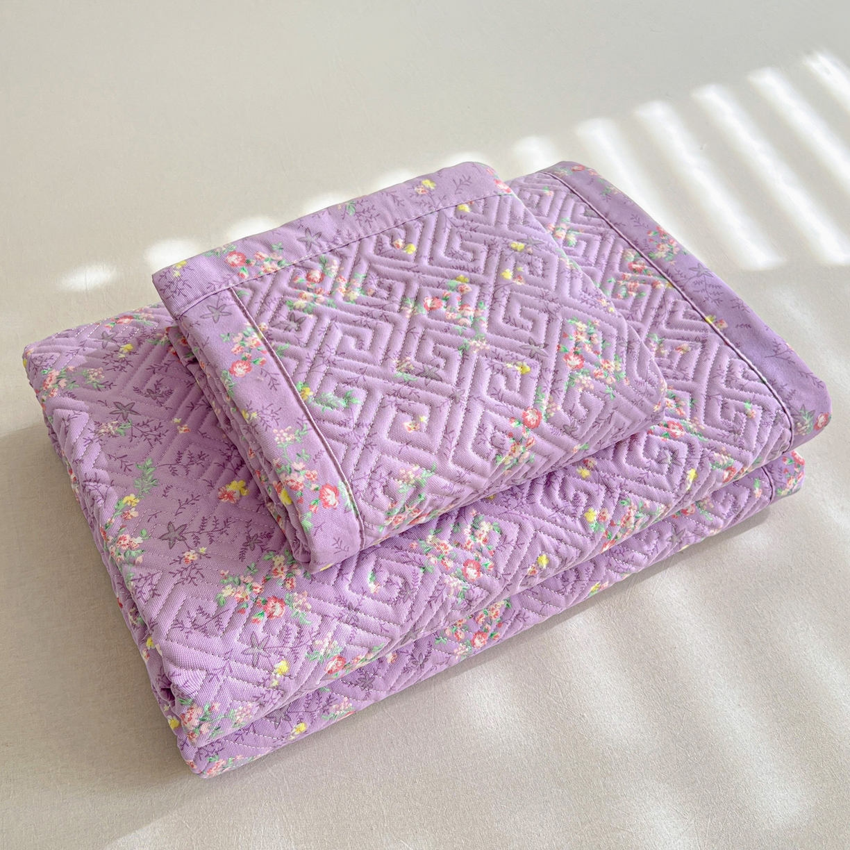 91家纺网 家纺一手货源 找家纺 金泰莱 2026新款老粗布床盖床垫大床 床盖 紫罗兰