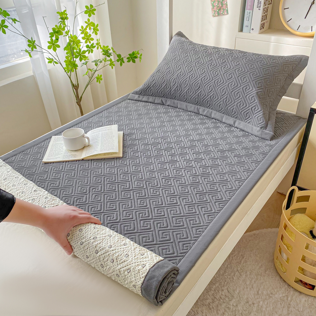 91家纺网 家纺一手货源 找家纺 （总）金泰莱 2026新款老粗布床盖床垫学生床