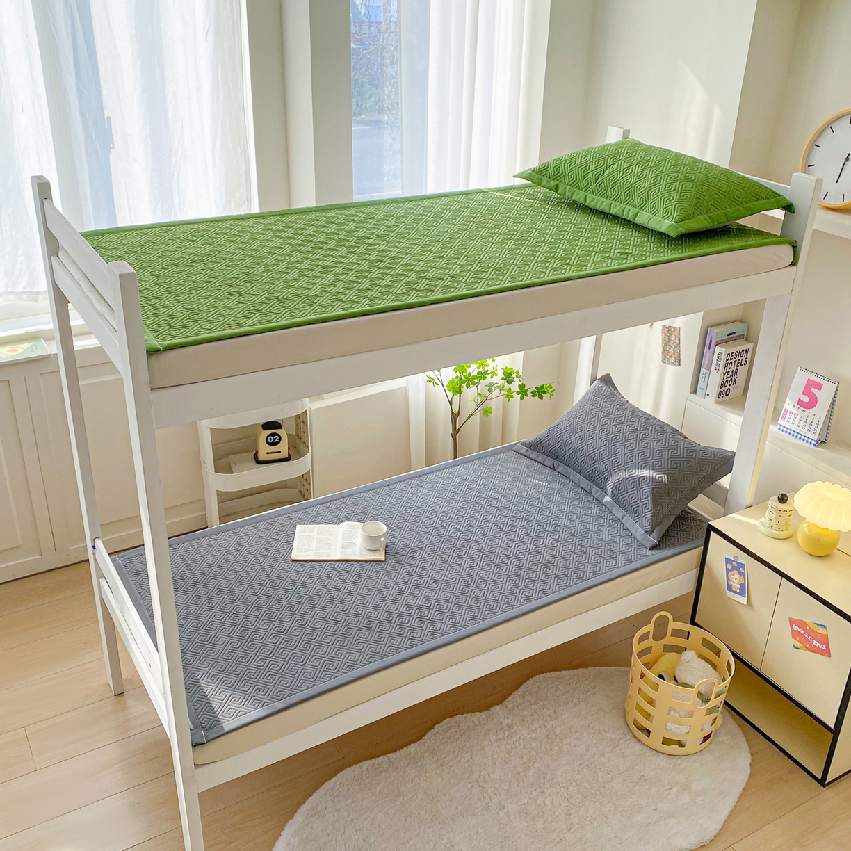 91家纺网 家纺一手货源 找家纺 金泰莱 2026新款老粗布床盖床垫学生床 床盖 傍晚