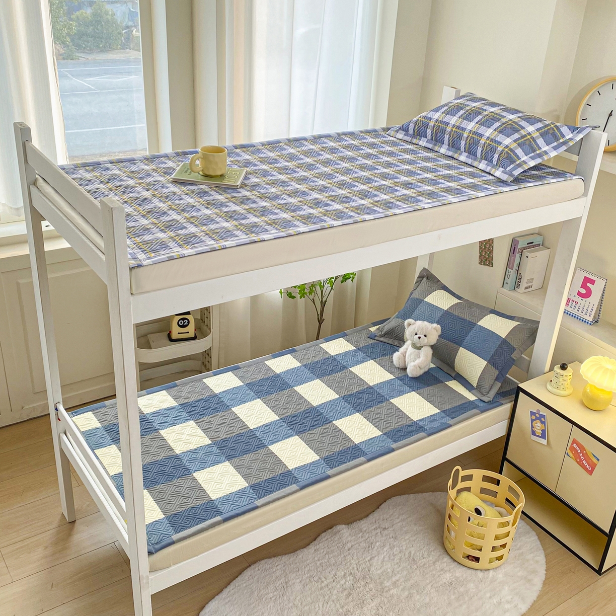 91家纺网 家纺一手货源 找家纺 金泰莱 2026新款老粗布床盖床垫学生床 床盖 蓝格