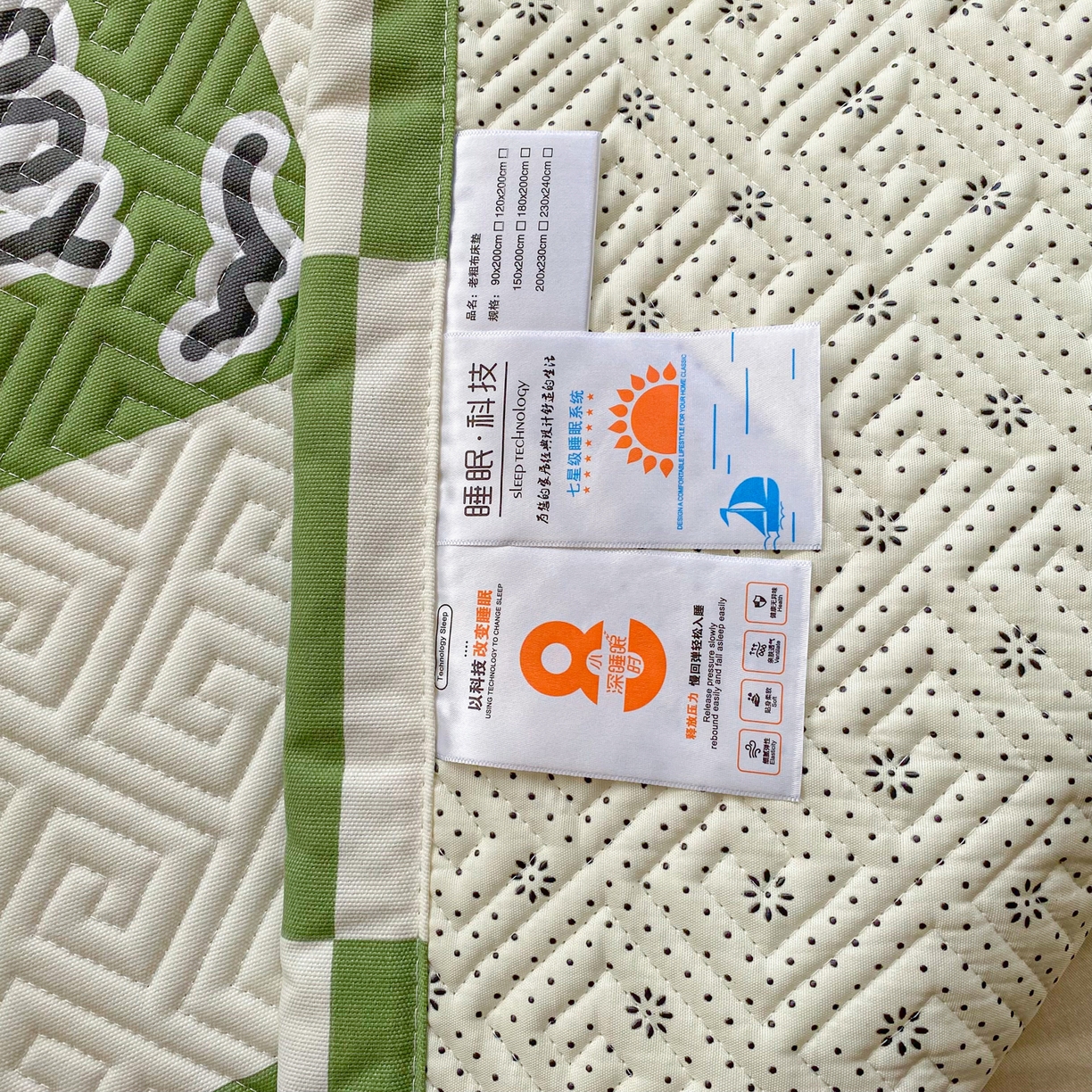 91家纺网 家纺一手货源 找家纺 金泰莱 2026新款老粗布床盖床垫学生床 床盖 可爱熊猫