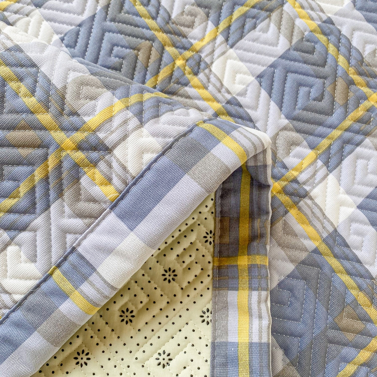 91家纺网 家纺一手货源 找家纺 金泰莱 2026新款老粗布床盖床垫学生床 床盖 简兮蓝