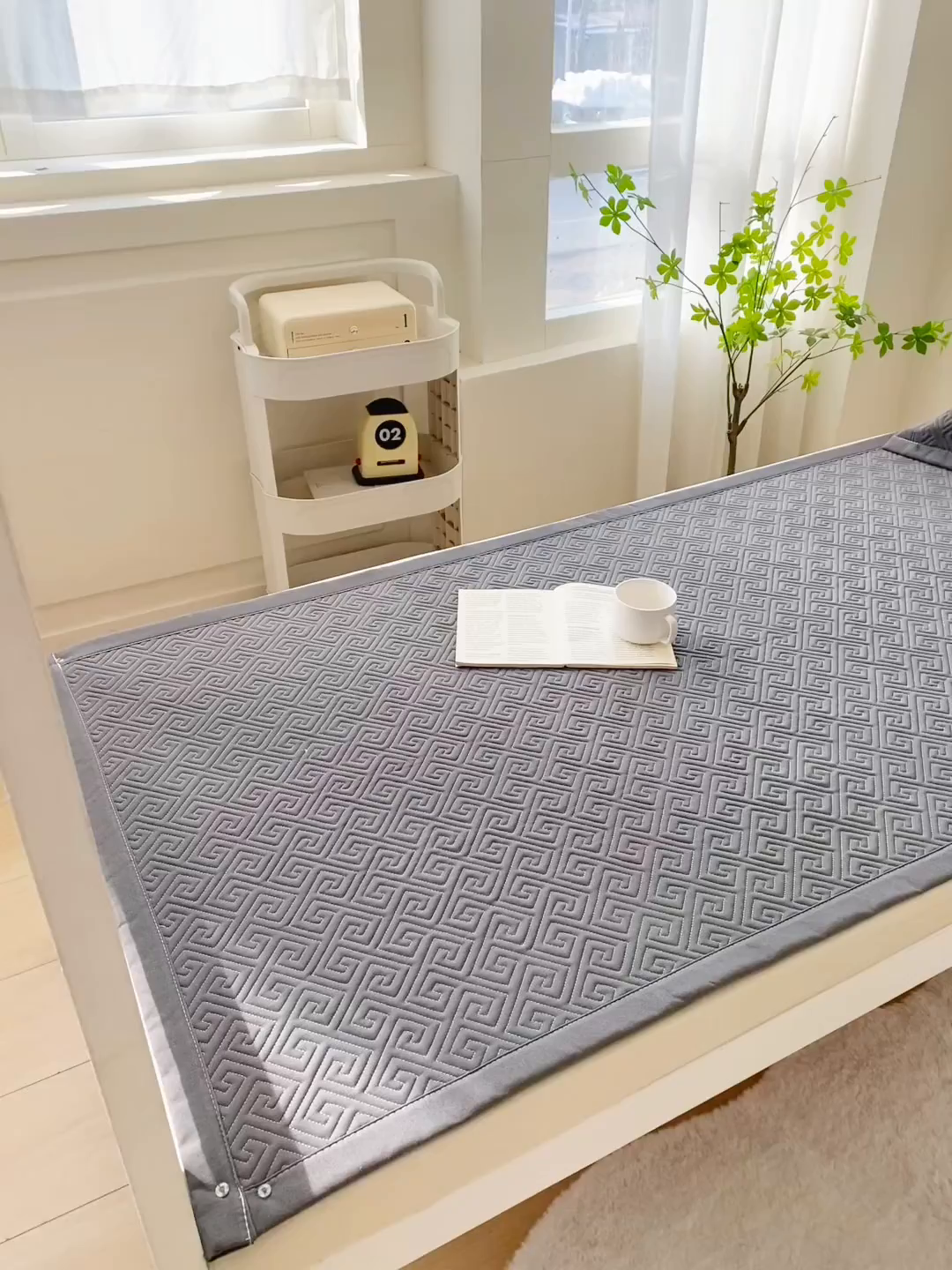 91家纺网 家纺一手货源 找家纺 金泰莱 2026新款老粗布床盖床垫学生床 床盖 条纹灰