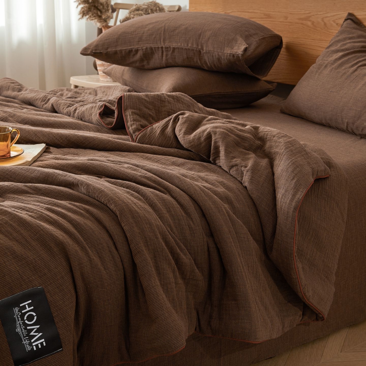 91家纺网 家纺一手货源 找家纺 乐家毛巾被（工厂自产自销） 2026新款A类新疆长绒棉色织提花双层纱千鸟格系列夏被 咖色