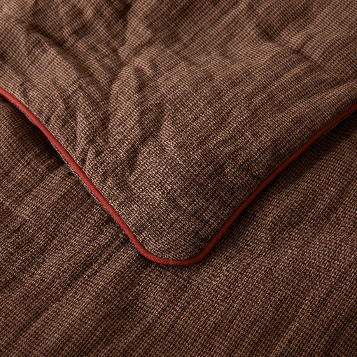 91家纺网 家纺一手货源 找家纺 乐家毛巾被（工厂自产自销） 2026新款A类新疆长绒棉色织提花双层纱千鸟格系列夏被 咖色