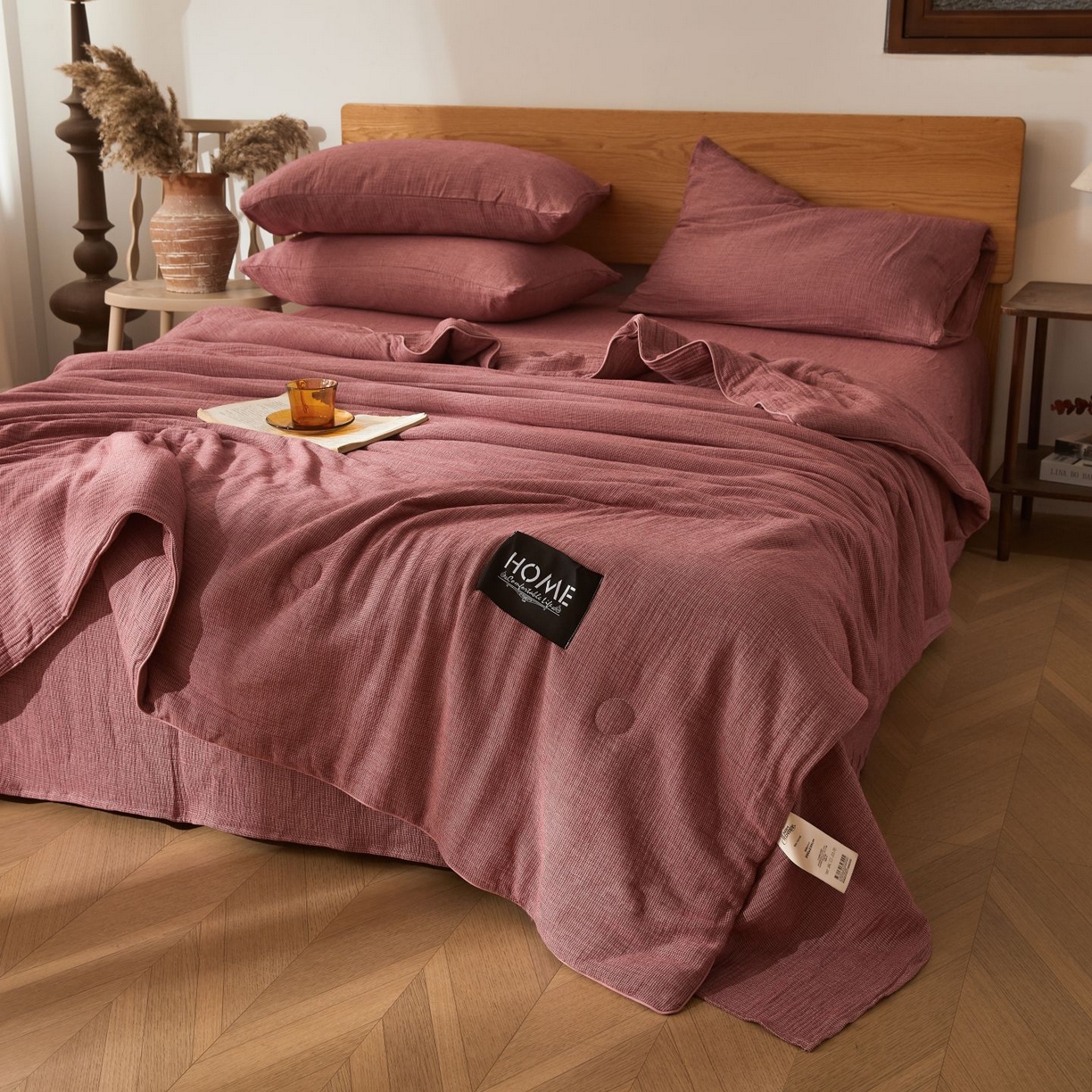 91家纺网 家纺一手货源 找家纺 乐家毛巾被（工厂自产自销） 2026新款A类新疆长绒棉色织提花双层纱千鸟格系列夏被 玫红