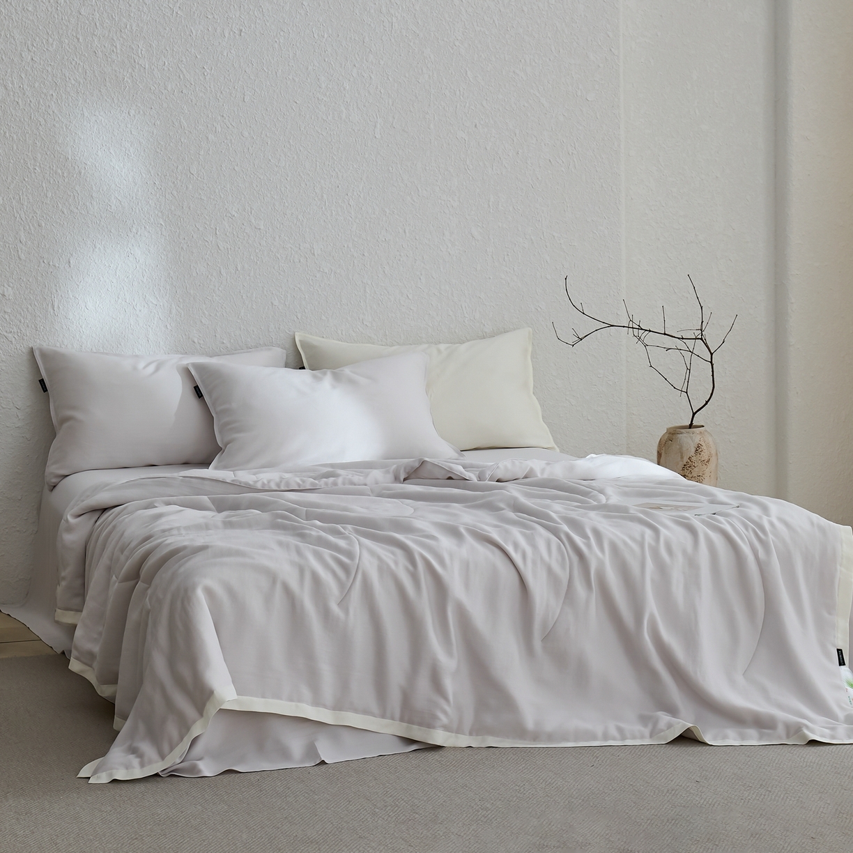 91家纺网 家纺一手货源 找家纺 禧禾 2026新款60支兰精柔洗天丝冰蚕夏被夏凉被空调被-素禾 浅云灰