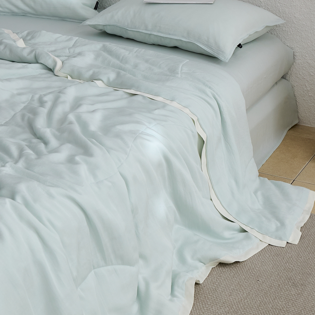 91家纺网 家纺一手货源 找家纺 禧禾 2026新款60支兰精柔洗天丝冰蚕夏被夏凉被空调被-素禾 格兰绿