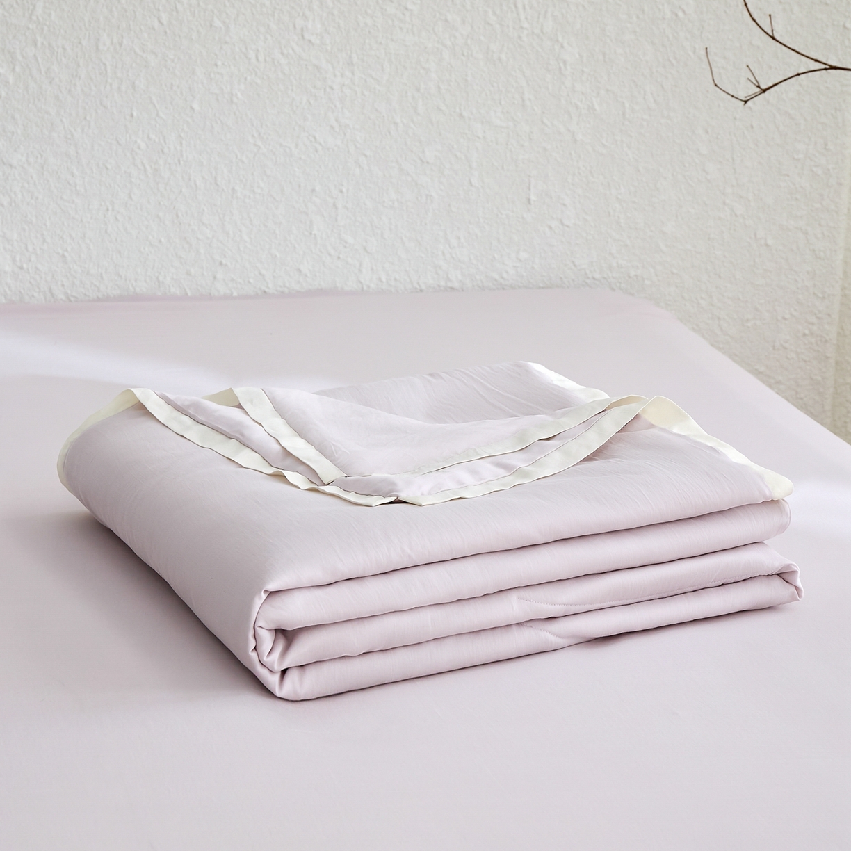 91家纺网 家纺一手货源 找家纺 禧禾 2026新款60支兰精柔洗天丝冰蚕夏被夏凉被空调被-素禾 雾霁紫