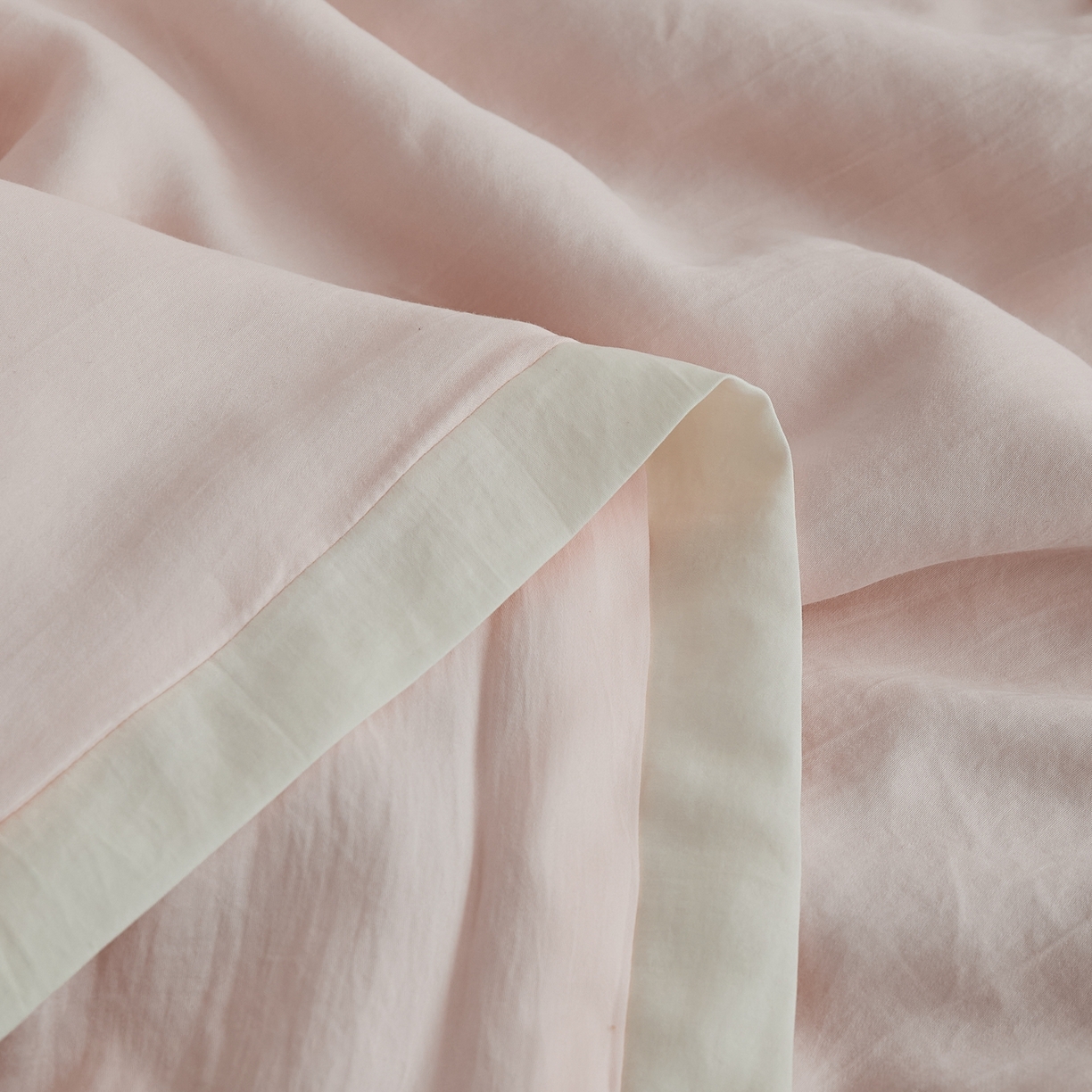 91家纺网 家纺一手货源 找家纺 禧禾 2026新款60支兰精柔洗天丝冰蚕夏被夏凉被空调被-素禾 奶昔粉