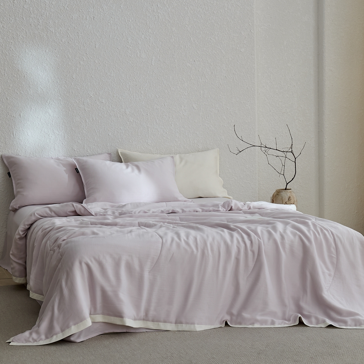 91家纺网 家纺一手货源 找家纺 禧禾 2026新款60支兰精柔洗天丝冰蚕夏被夏凉被空调被-素禾 雾霁紫