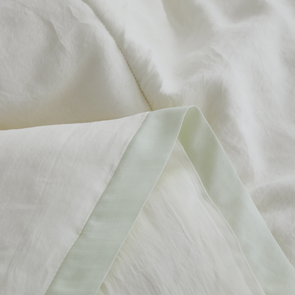 91家纺网 家纺一手货源 找家纺 禧禾 2026新款60支兰精柔洗天丝冰蚕夏被夏凉被空调被-素禾 香草白