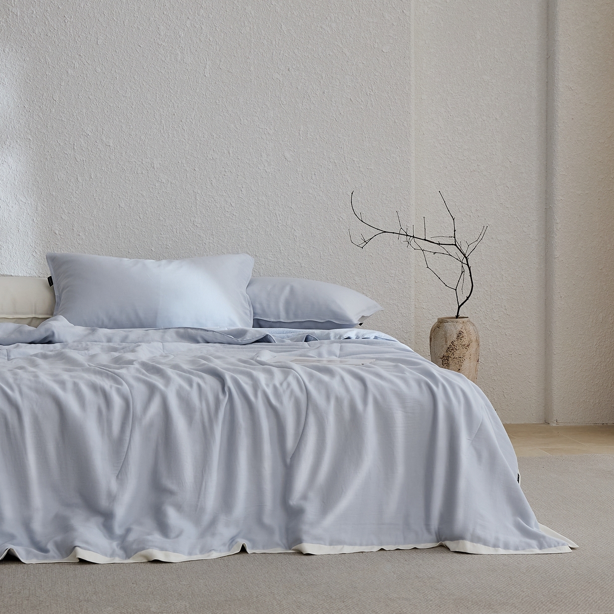 91家纺网 家纺一手货源 找家纺 禧禾 2026新款60支兰精柔洗天丝冰蚕夏被夏凉被空调被-素禾 微风蓝