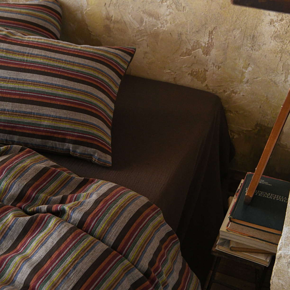 91家纺网 家纺一手货源 找家纺 （总）山舍家居 2026新款全棉纯棉色织中古纱布条纹四件套布里斯托